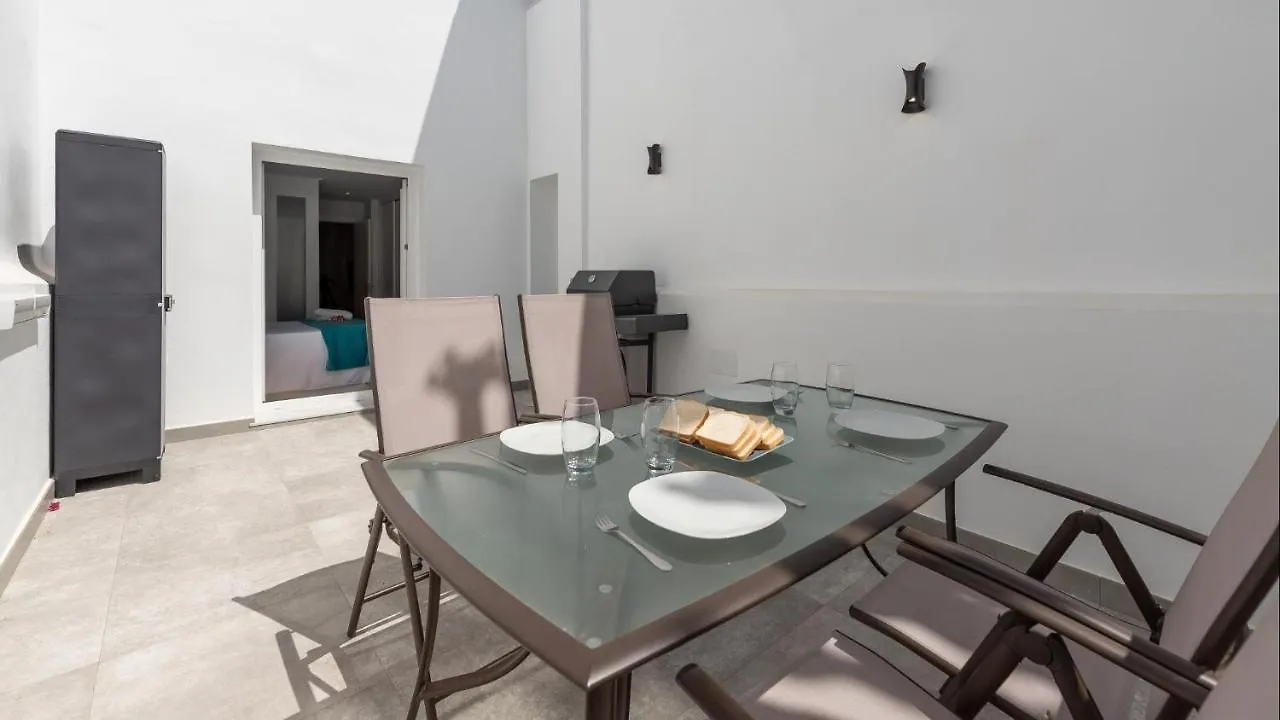 Cozy Historic Corner At Huerto 22 On Suns Paradise Estepona